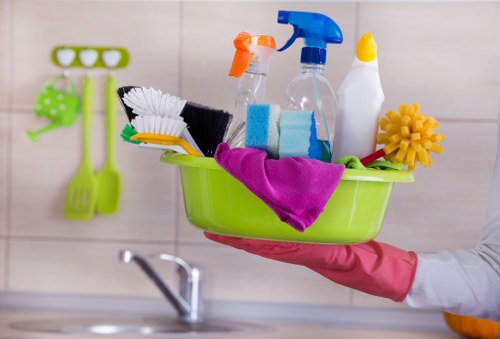 Kitchen and bathroom cleaning in an SE3 property with local access needs