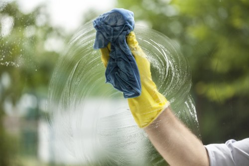 Local SE3 cleaning team supporting regular home and office cleaning