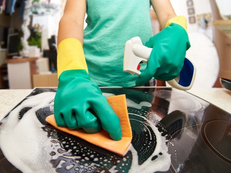 Careful fabric-safe cleaning for lined and heavy curtains
